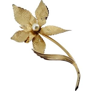 Art Nouveau Gold Tone Lovely Flower Brooch with Pearl Accent 3" Long 8.97 grams